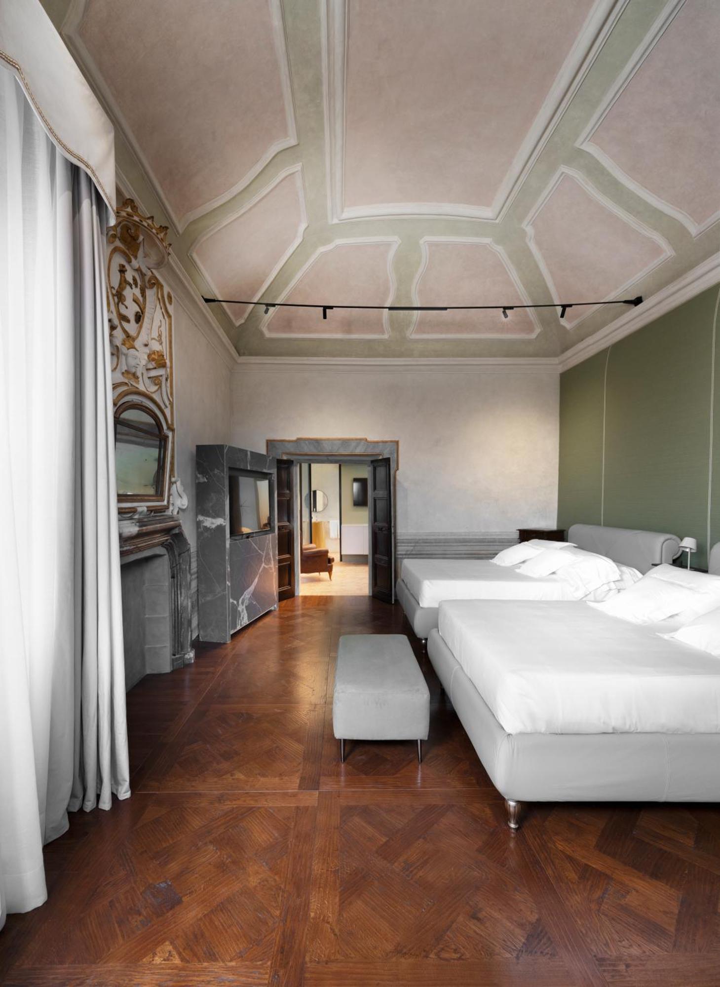 Palazzo Giusti Suites And Spa Urbino Bagian luar foto